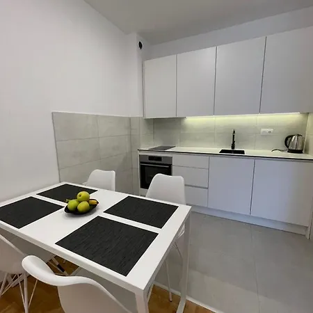 Apartment Apartman Luna *